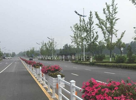 花箱护栏起着隔离大作用