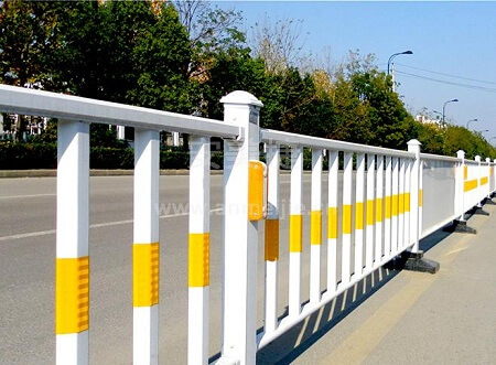 道路交通护栏的六点优势