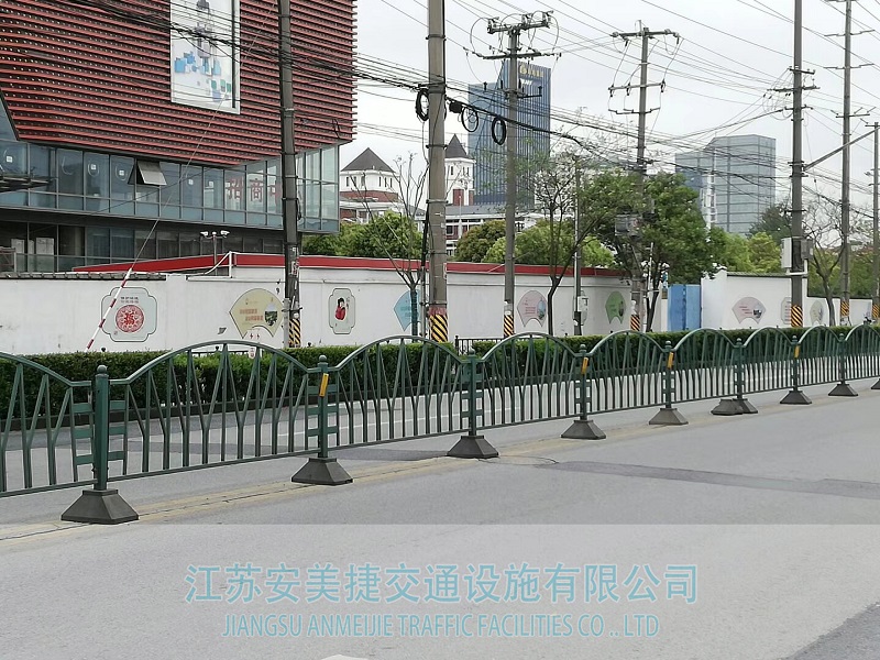 6611551061948119.jpg 城市文化护栏22-2.JPG