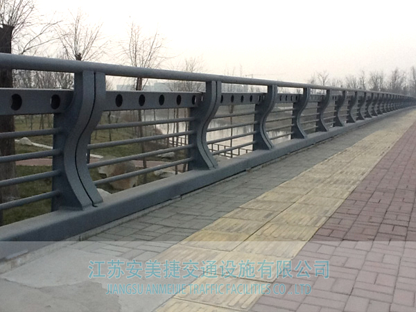 河道桥梁护栏10-2.jpg